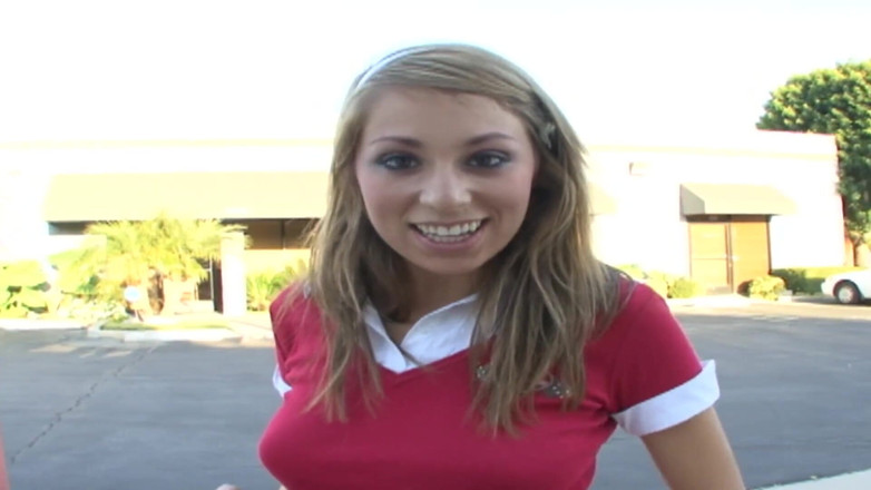 Crispy Teens: Sexy teen is getting fucked and facialized in ice cream...