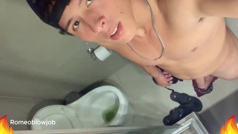 The Substance: La modella latina arriva per il suo pompino esclusivo