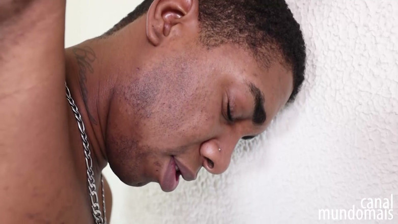MundoMais: Stepbrother