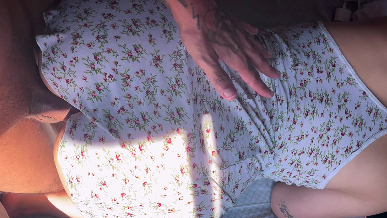 More Candy: Amatör çift sabah döllemede gerçek seks yapıyor