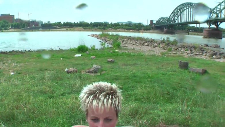 German amateur - 100% German hardcore videos: Milf děvka fisting venku
