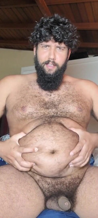 Wielki brzuch burps do Big Cock Blowout