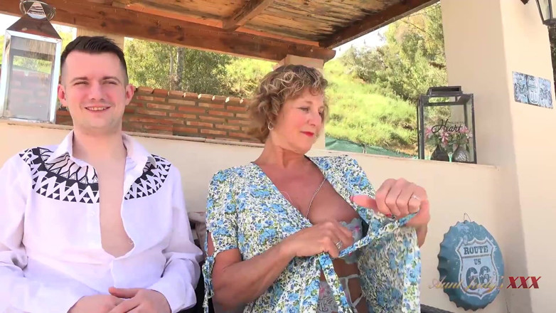 Aunt Judy's XXX: AuntJudysXXX - Busty Mature Cougar Mrs. Moly Seduces the Resort Bartender