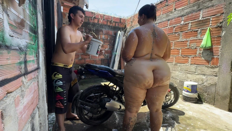 Lexly_16: My Neighbor Helps Me Wash up and Then He Fucks...