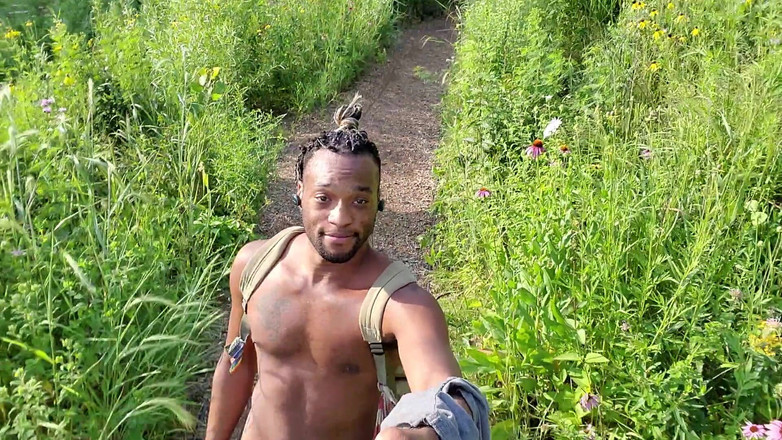 Kennie Jai: Kenniejai Walks Nude by the River in Chicago and Gets...