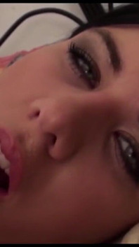 Sexy petite masturbation pussy fingering in the bedroom