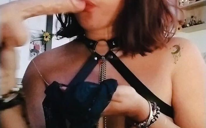 Nana Bela: Janis Jane fetiș miros și chiloți
