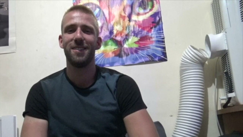 CREAMPIE BOYS FROM MADRID: Fransız sürtük badboy tarafından prezervatifsiz sikiliyor