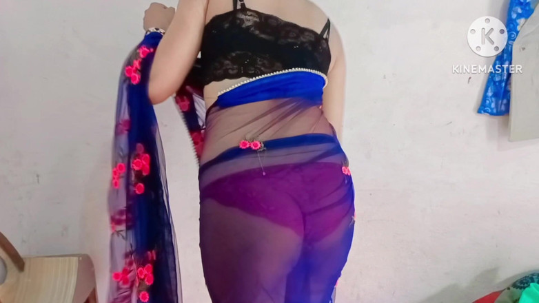 Ankurpriya000: Bhabhi panas bermandi terbuka apabila abang tiri menangkap melihatnya bhabhi...