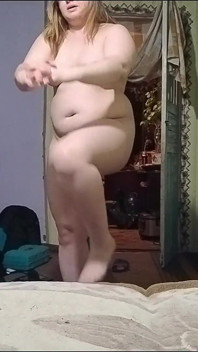 Ben Egzersiz Yaparken Sikimin Üstüne Atladı.