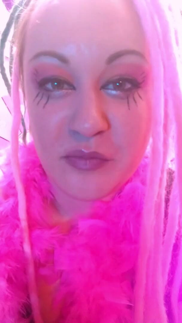 Campsissyboi: Try to cum on my tongue try to time it...