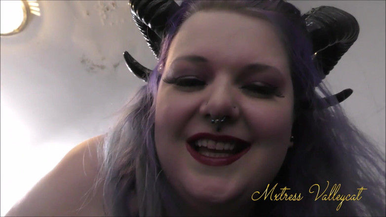 Mxtress Valleycat: Demonic date night