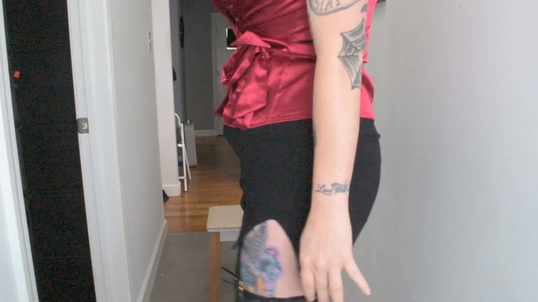 Deanna deadly: Realtor tricks POV med JOI spel lårhöjder, strumpebandsbälte, ben retas