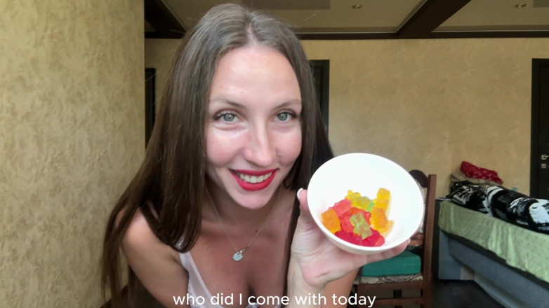 Fetish Nirvana: Wide Mouth Candy Crush Swallow