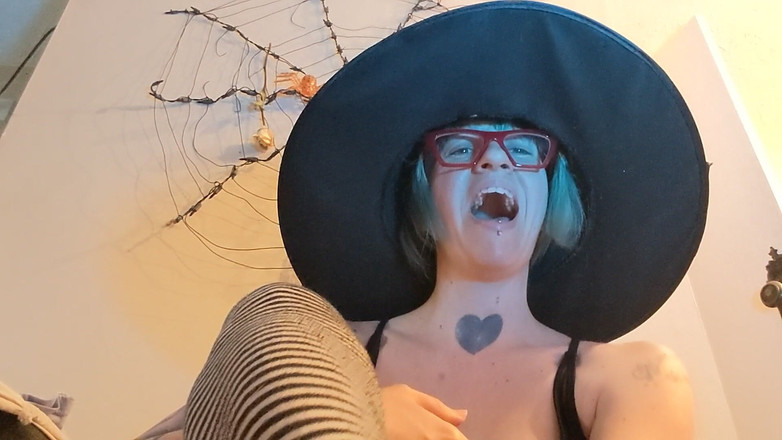 Geeky Femdom: Čarodějnice Jessica Sph