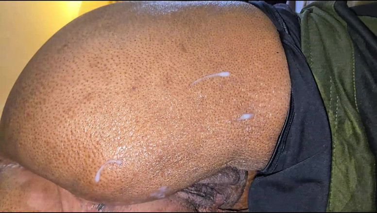 Chuck and Rob Doe: Empty a Huge Load of Cum on Wife Ass