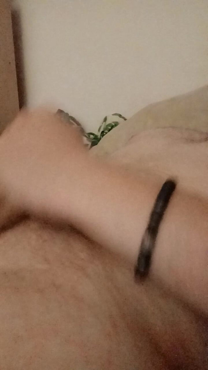 Oniasura: I and Cum on My Stomach, I Haven't Shaved