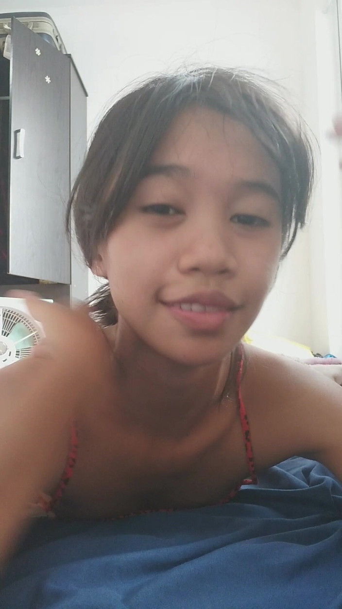 creamberryfairy: Petite amie, pipe