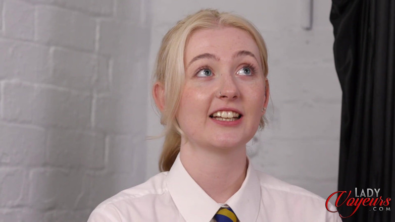Lady Voyeurs: Studentessa traditrice