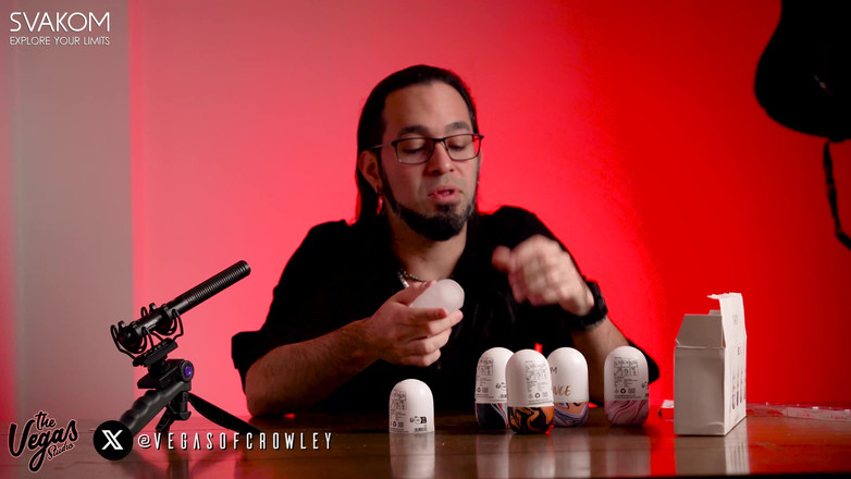 Selena Vega: Svakom Hedy X समीक्षा - जब तकनीक प्रलोभन से मिलती है