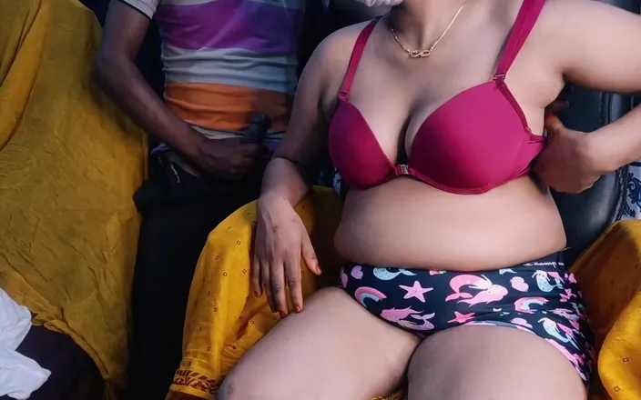 mahihot1: Office Madam Fucked Her Work Boy on Chair.