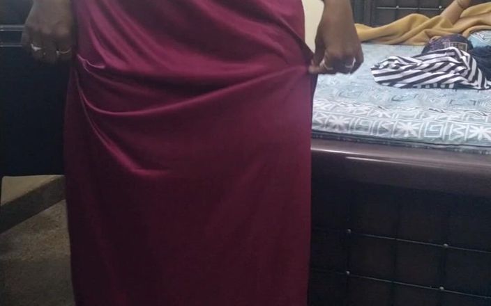 Tamil lesbian: タミル語の歌とカジュアルなダンス