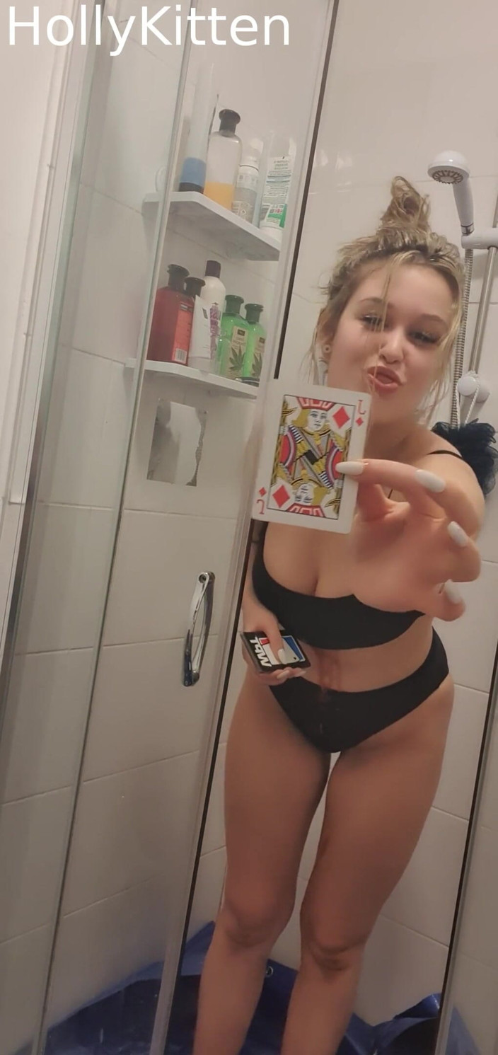 Holly Kitten: HollyKittenn - karetní hra odvaha kbelík přes hlavu