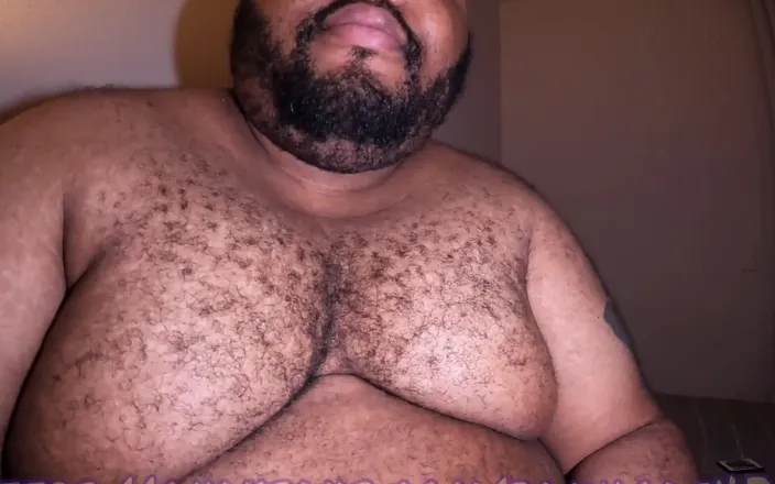 Blkhole420: Tying out the selfie grip for different angles.