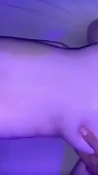 Tiefer Anal Zu Großen Brüsten Teenager