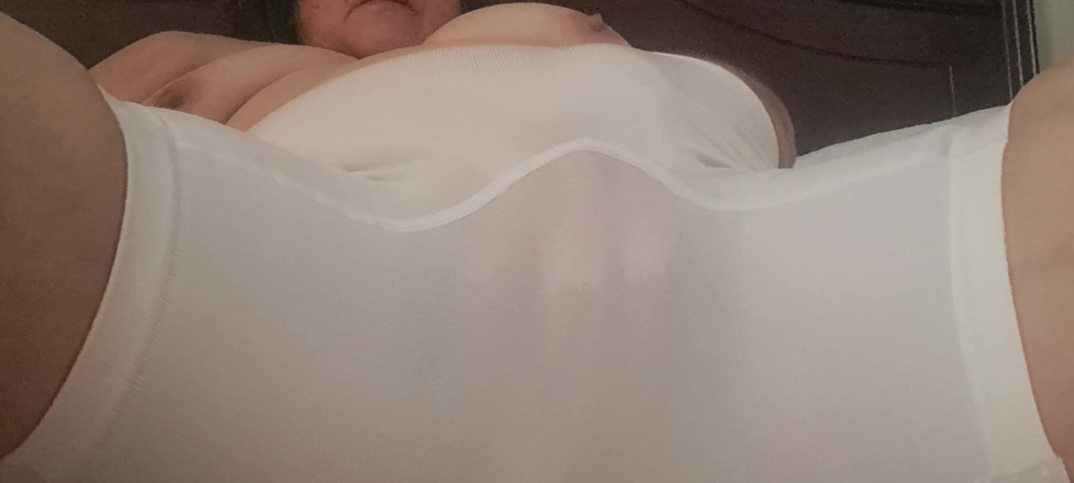 Mommy big hairy pussy: 팬티 위 껍질을 잡으면, 얼마나 두껍고 젖었을지