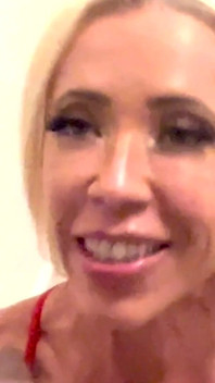 Mandy Monroe Ateşli Evli Kadının Çifte Sikişinde Büyük Zenci Yarağını Arka Arkaya Alıyor - Büyük Memeli Aldatma Fantezisi