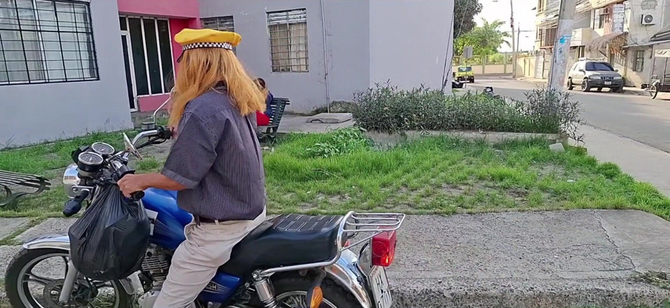 La barbie: My Friend with a Big Ass Is Having Sex with...