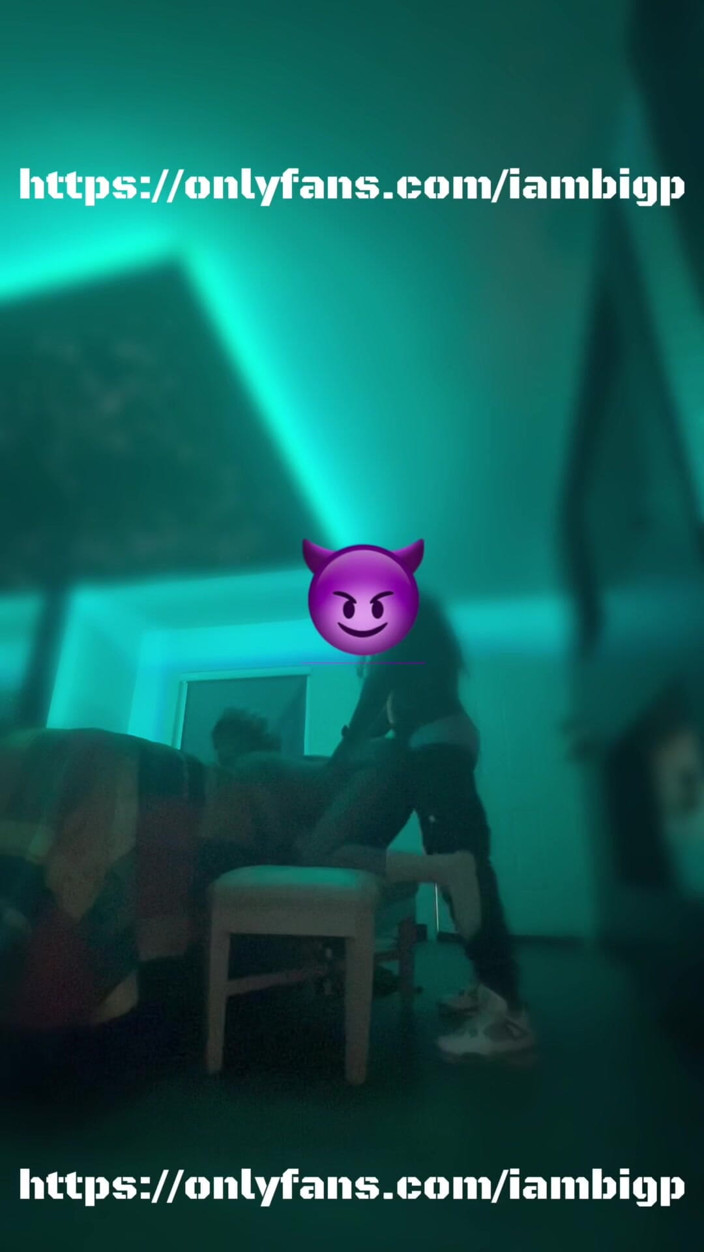 Big P Hef: Cewek ini suka banget twerking sebelum dientot