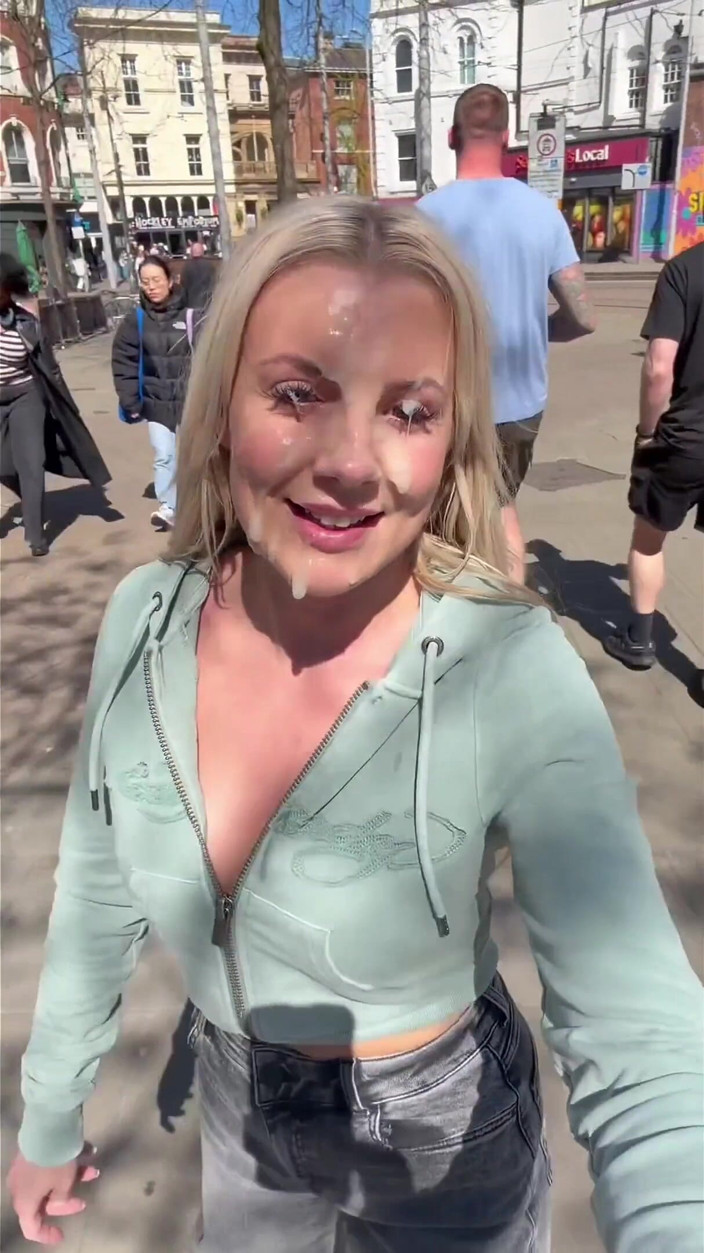 Mr Moneyshot: Blonde MILF Emily Walters' Post Huge Facial Cum Walk