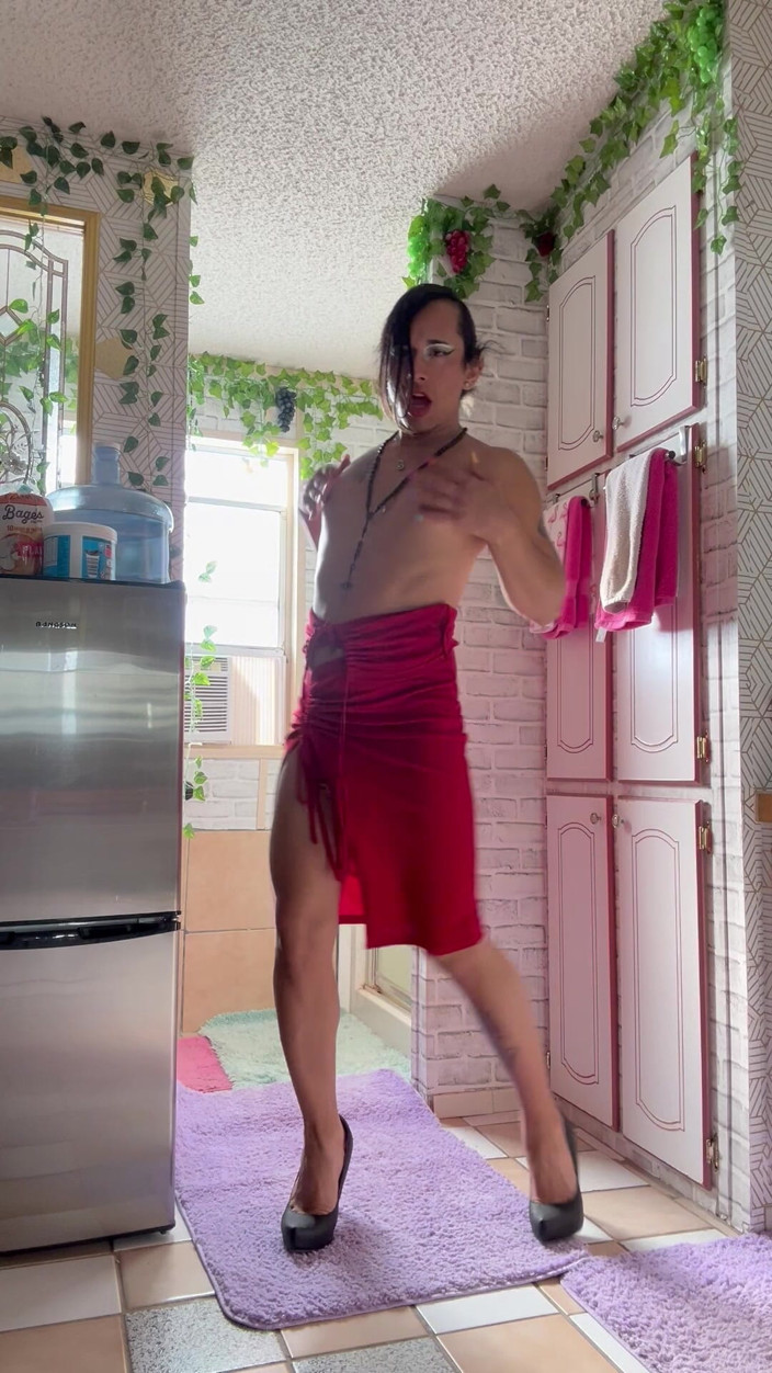 TSJade95: Vestito rosso mangiatrice di spogliarello