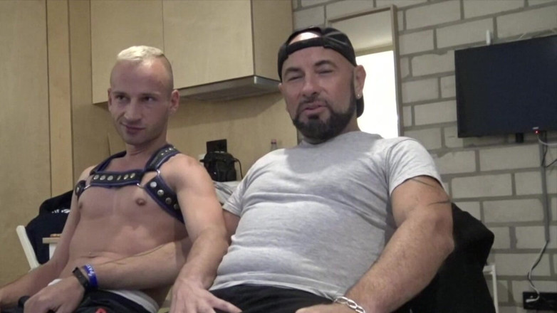 Best bareback porn from Madrid: Dua cewek seksi berlin dientot habis-habisan sama jess