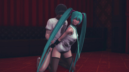 Waifu club 3D: Miku tem seu cu fodido em um clube de strip