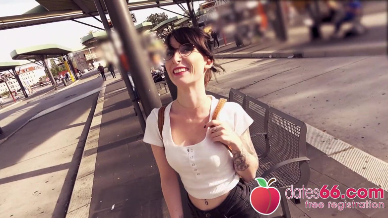 Dates66: 장난 꾸 러 기! 겸둥이 아줌마 Lou Nesbit 따먹기! (영어)