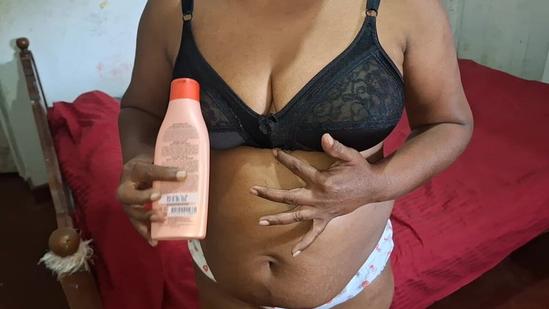 Teena New: Asijská MILFka Lucky Star nejžhavější video