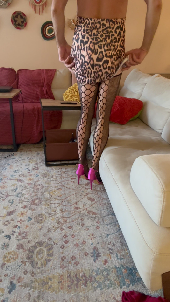 cd_aysemmm: Am curățat casa, sunt obosit și mă odihnesc