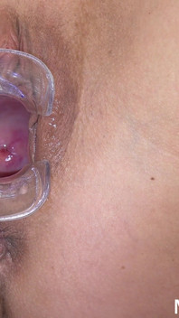 ホット成熟したMia Evansの膣圧測定