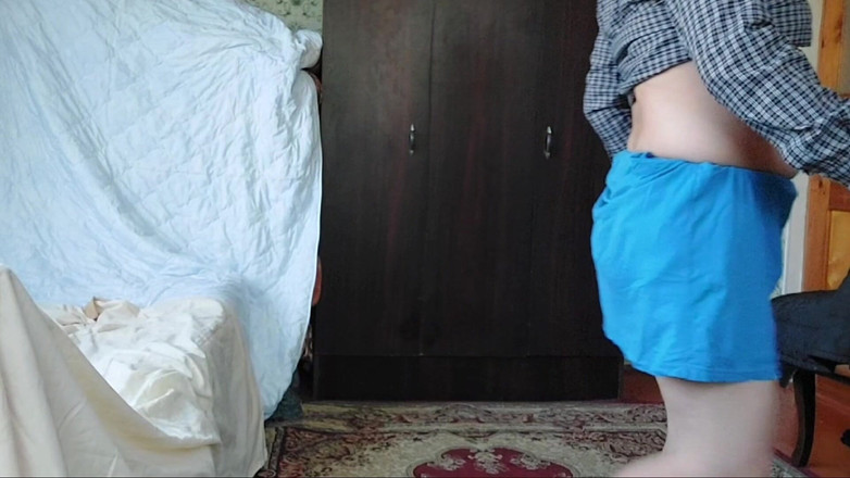 Kitty_Cross: Boy to Girl Shemale Blue Skirt White Legs