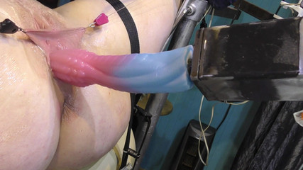 deep keely: Far Spread Pussy Šukána Strojem 328 C