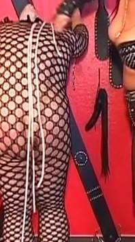 Domme หนังผู้ใหญ่มัดทาสตาข่ายของเธอ