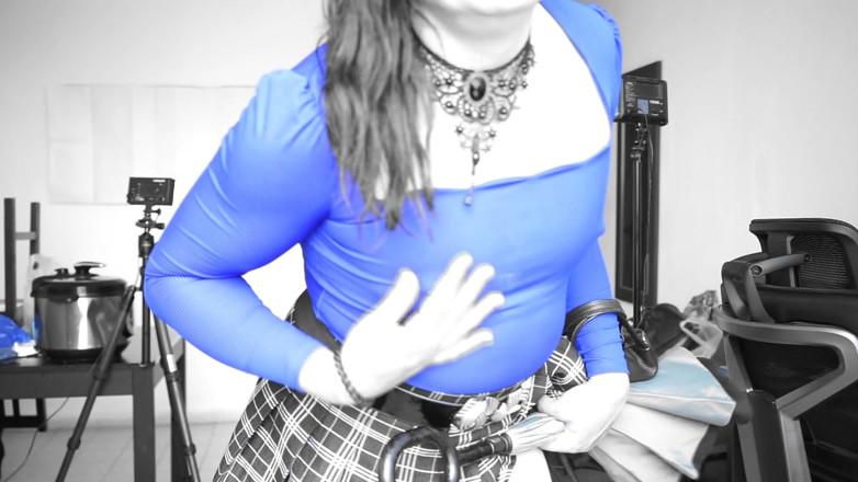 Voyager: Blue Boy Crossdressser