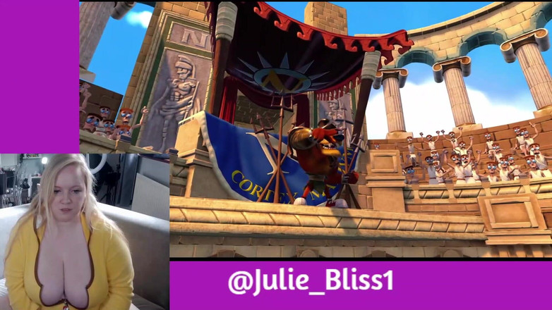 Julie Bliss: Gamer Girl - Crash Bandicoot 3