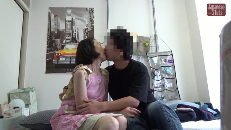J-Cams: Rental Mature Woman's Side Job - the Wife Her Husband Never...