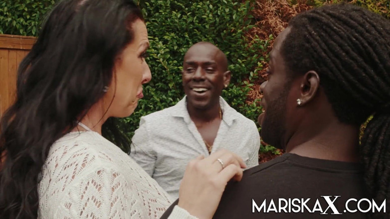 Mariska x: MARISKAX Texas Patti dvojitá plněná dvěma BBCs