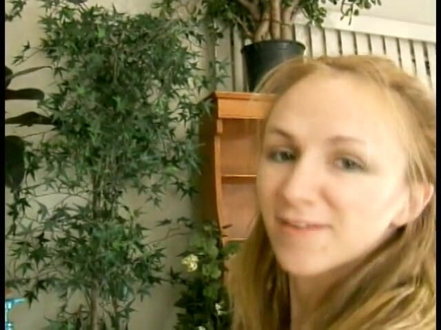 Fuck me Hard: Lovely young slut knows how to please herself with a...