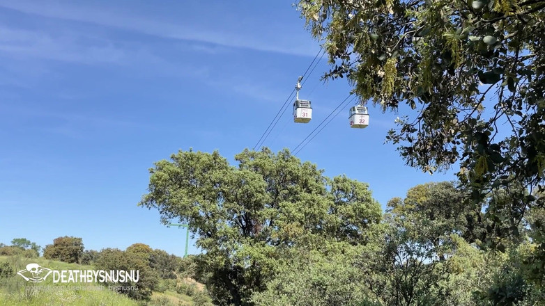 Pamsnusnu: La cavalcata in fune nella casa di campagna di Madrid...